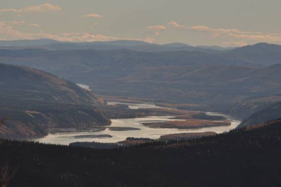 Chegando ao majestoso rio Yukon, onde está Dawson City, no Canadá